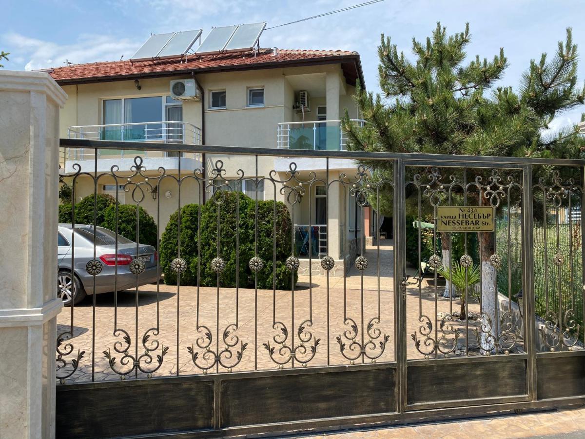Sunny Guest House ラヴダ エクステリア 写真